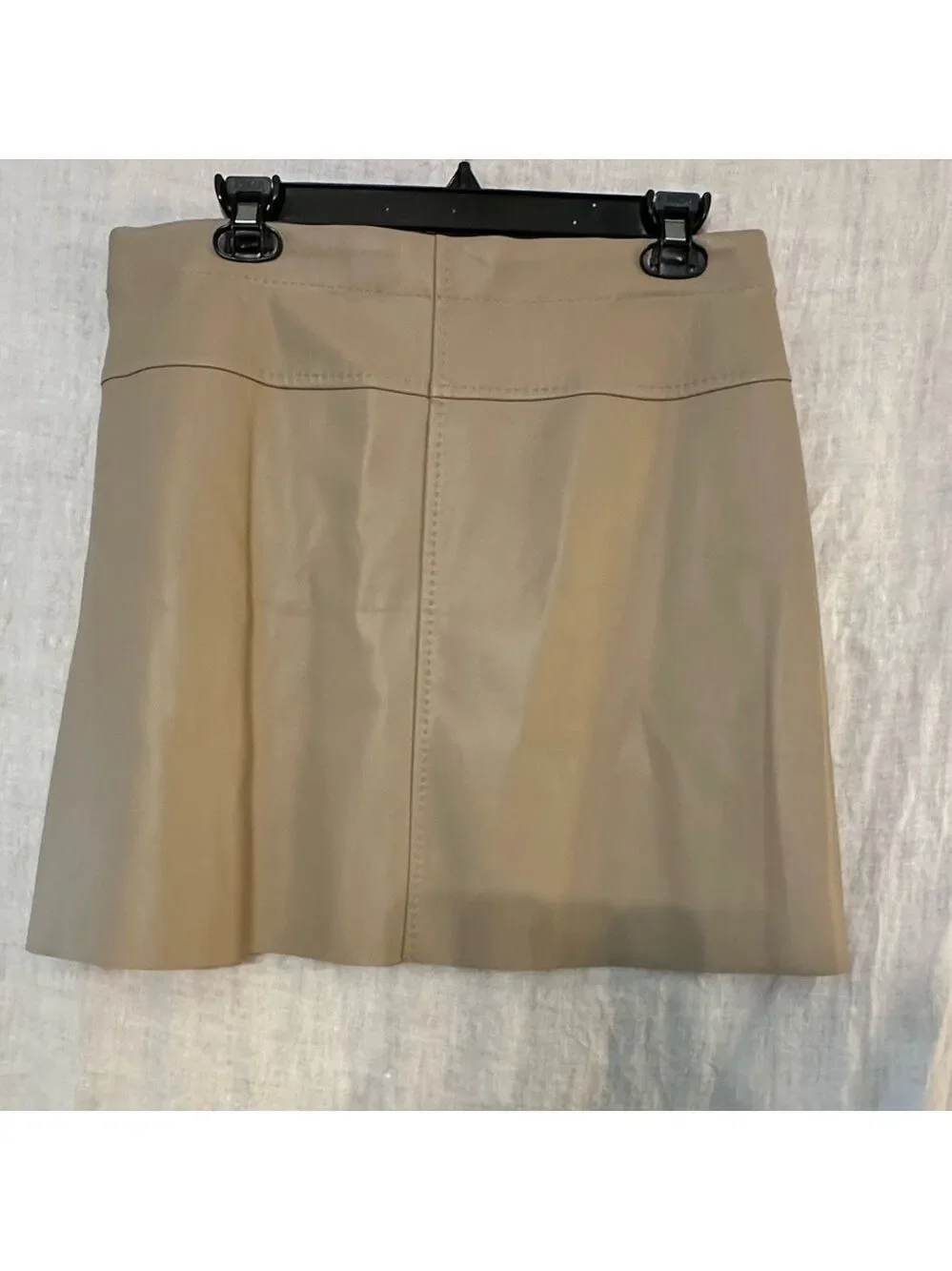 Max Studio Women’s Faux Leather Mini Skirt Bone color Size Large NWOT